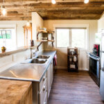 41578 Traditional Custom Interior Kitchen