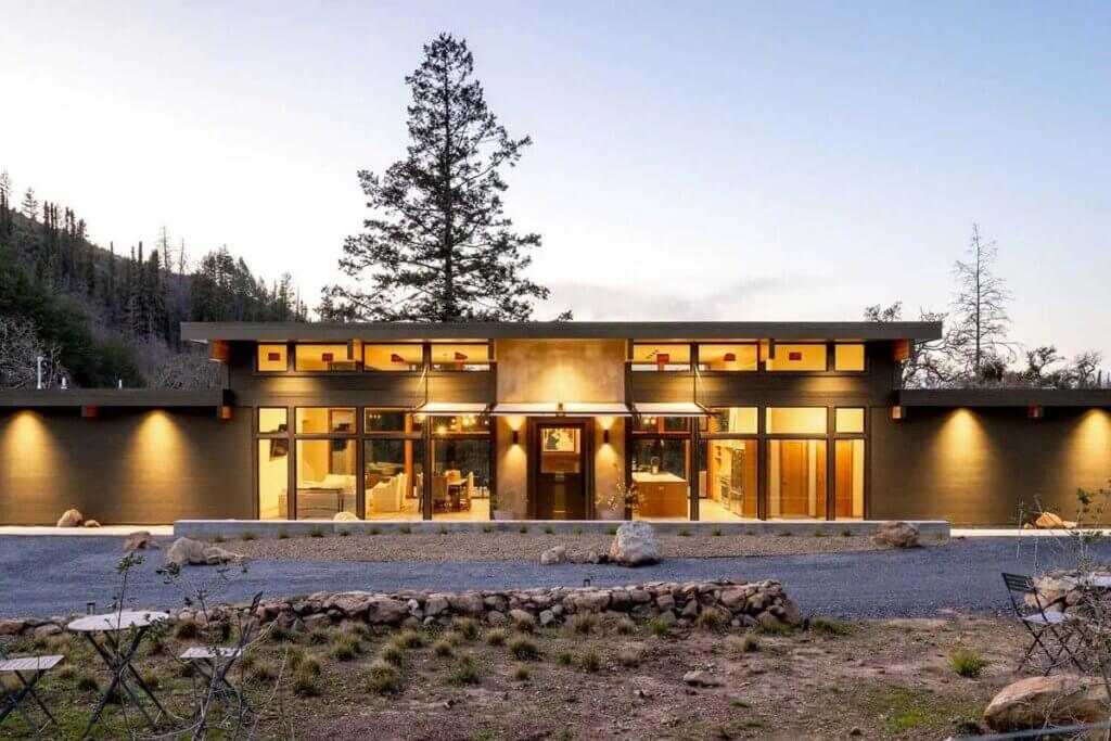 fire resistant california home by Lindal